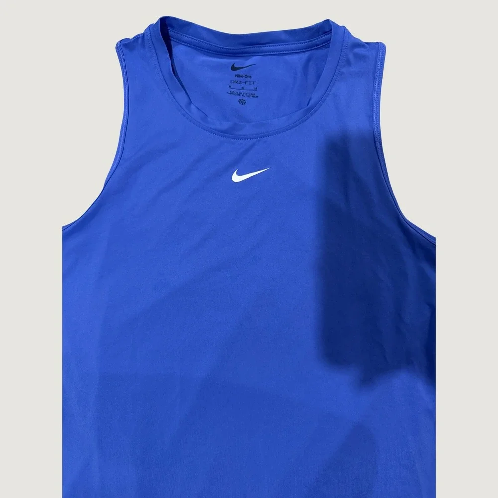 Nike One Dri-FIT Tank Top Sleeveless Women Size Medium  Blue Performance Shirt